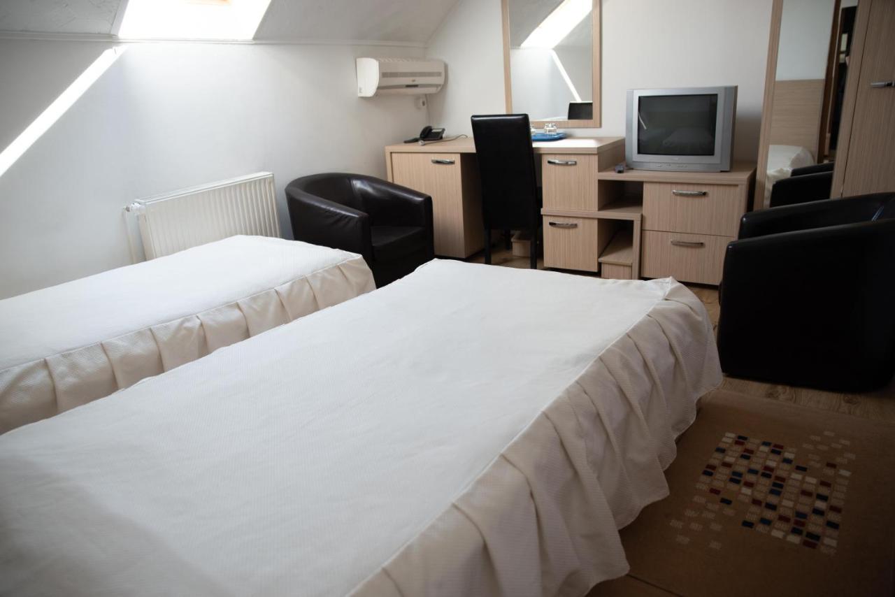 Motel Moara Veche Săcălăşeni Dış mekan fotoğraf